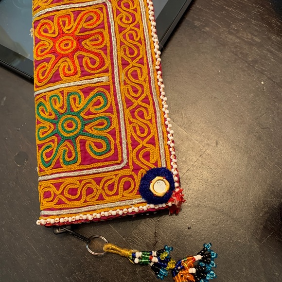 S O L D.   Included when u Bundle 2 or more Kantha Bae or Magnolia Pearl Items - Picture 4 of 6